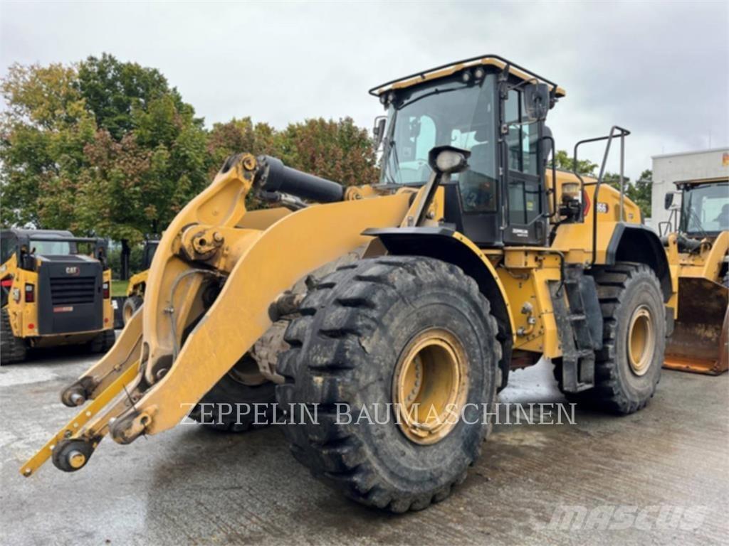 CAT 966 لوادر بعجل