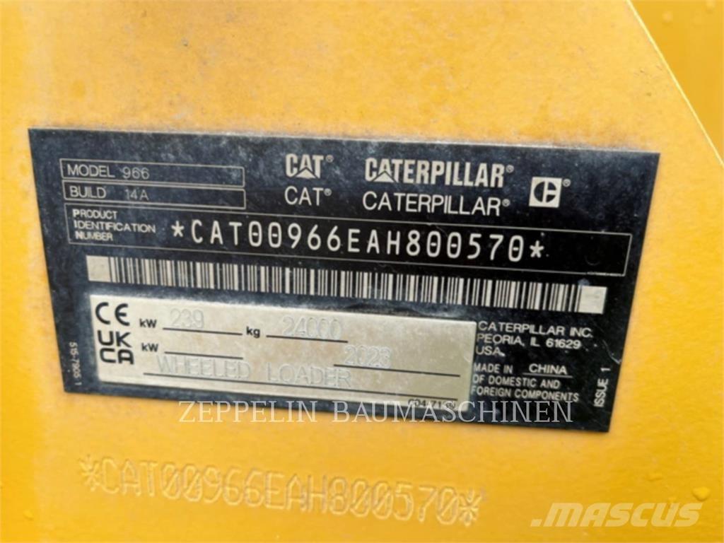 CAT 966 لوادر بعجل