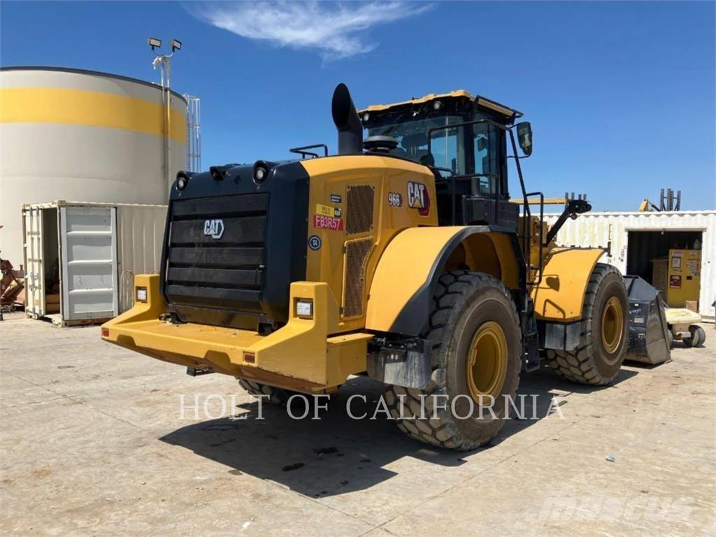 CAT 966 لوادر بعجل