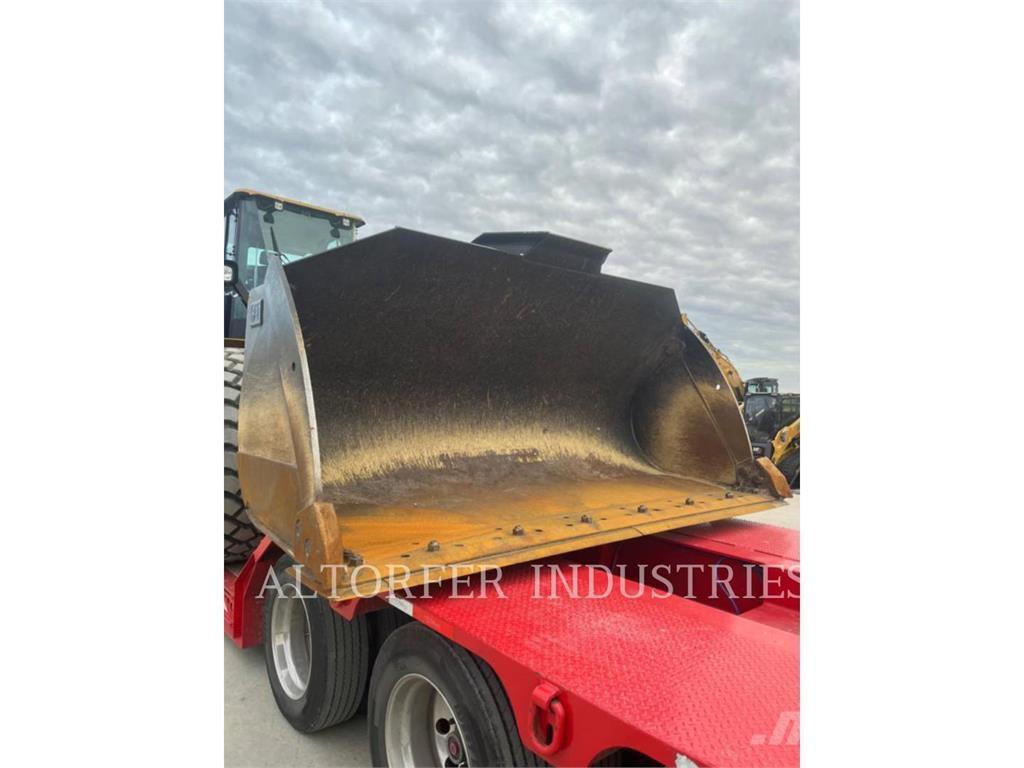 CAT 966-01GC لوادر بعجل