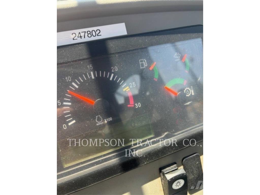 CAT 966GC لوادر بعجل