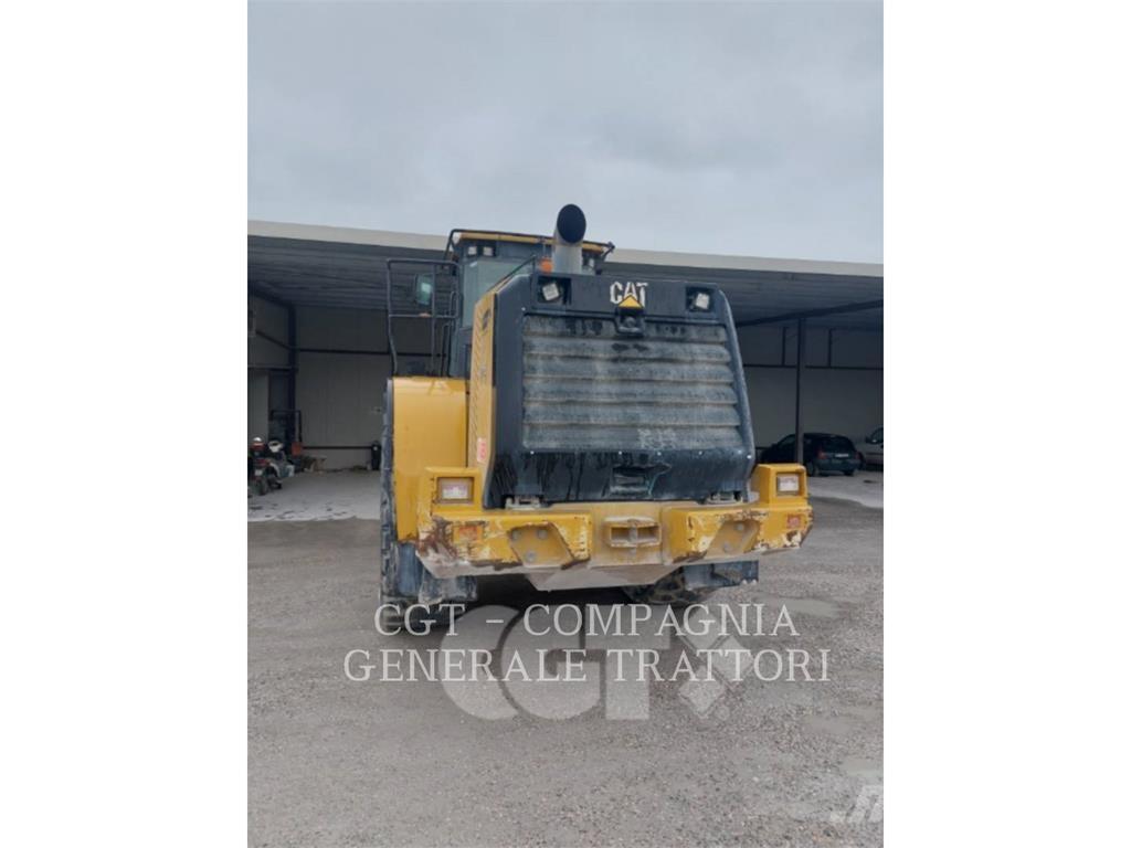 CAT 966K لوادر بعجل