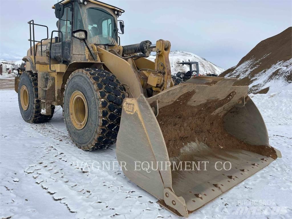 CAT 966M لوادر بعجل