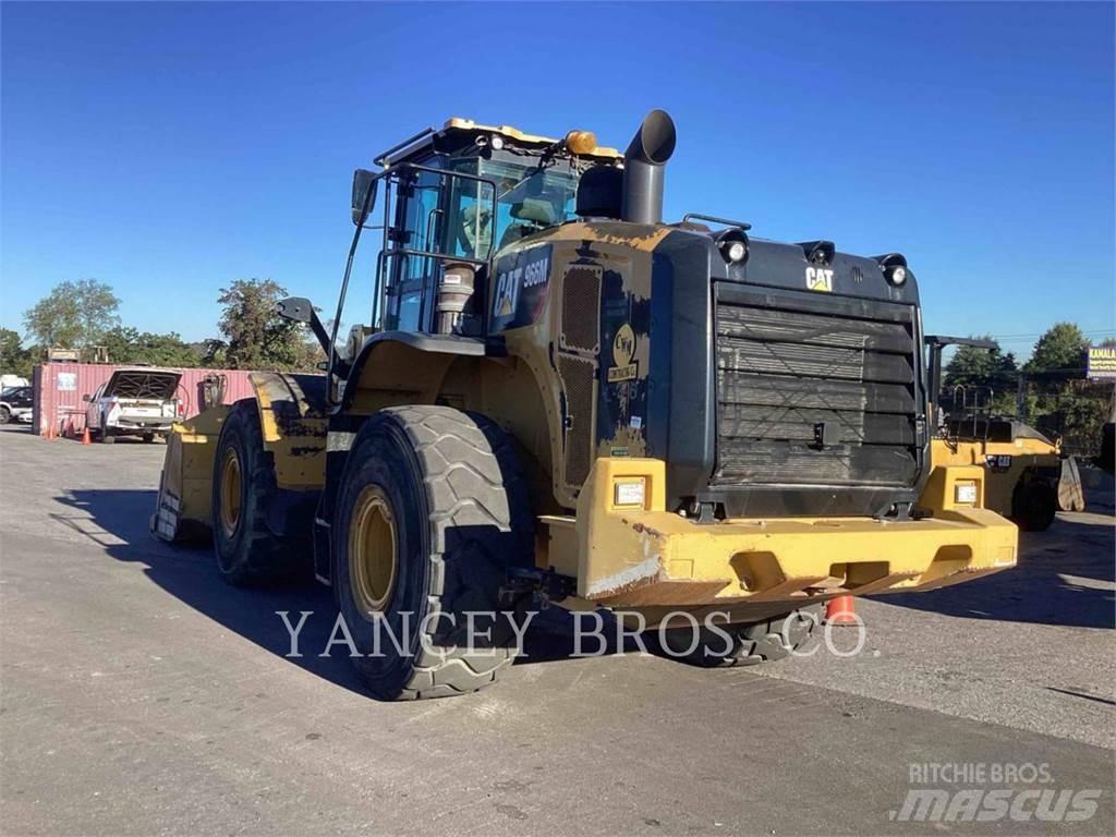 CAT 966M لوادر بعجل