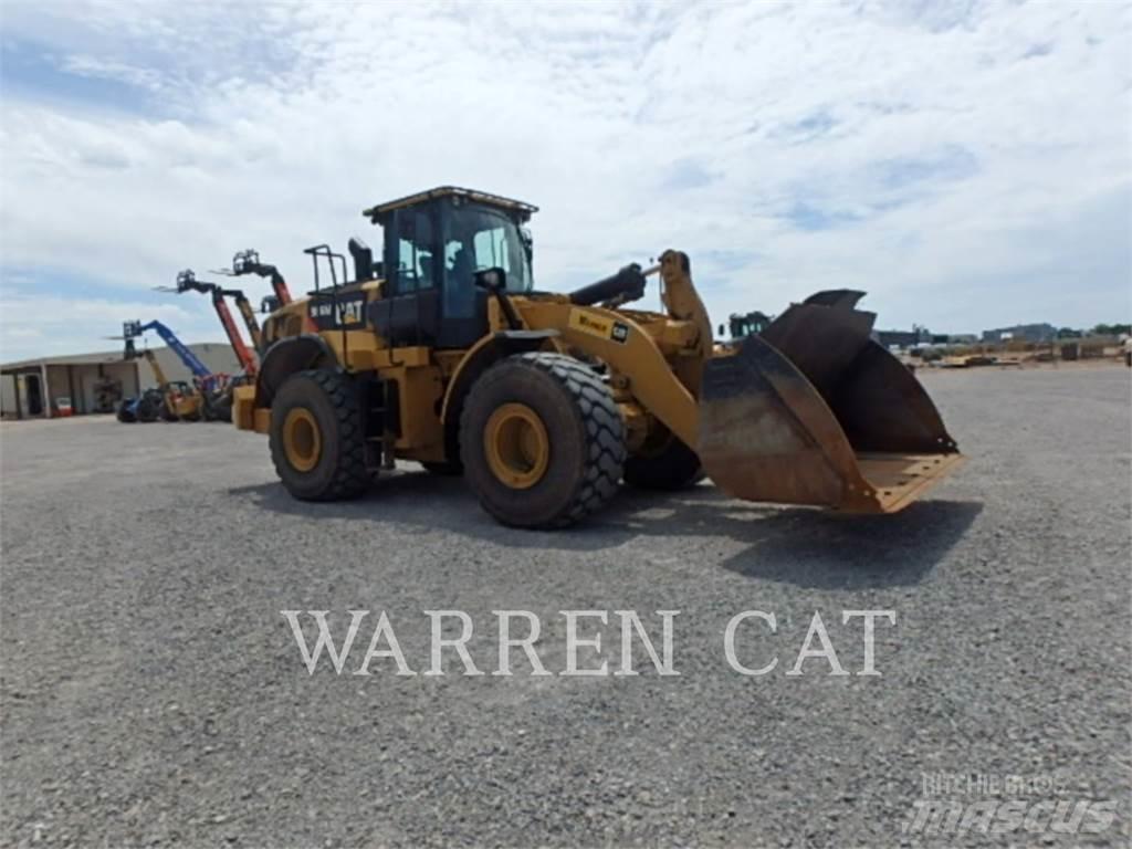 CAT 966M لوادر بعجل