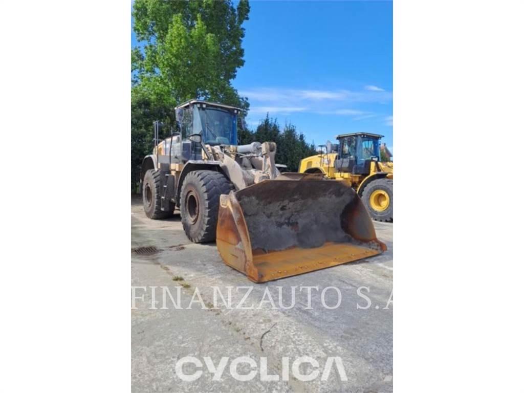 CAT 966M لوادر بعجل