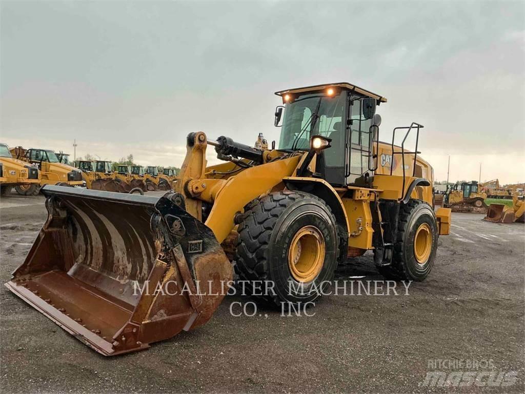 CAT 966M لوادر بعجل