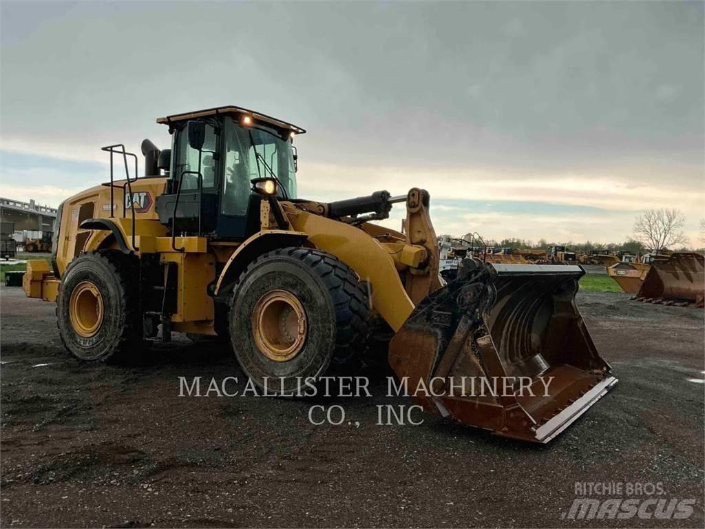 CAT 966M لوادر بعجل