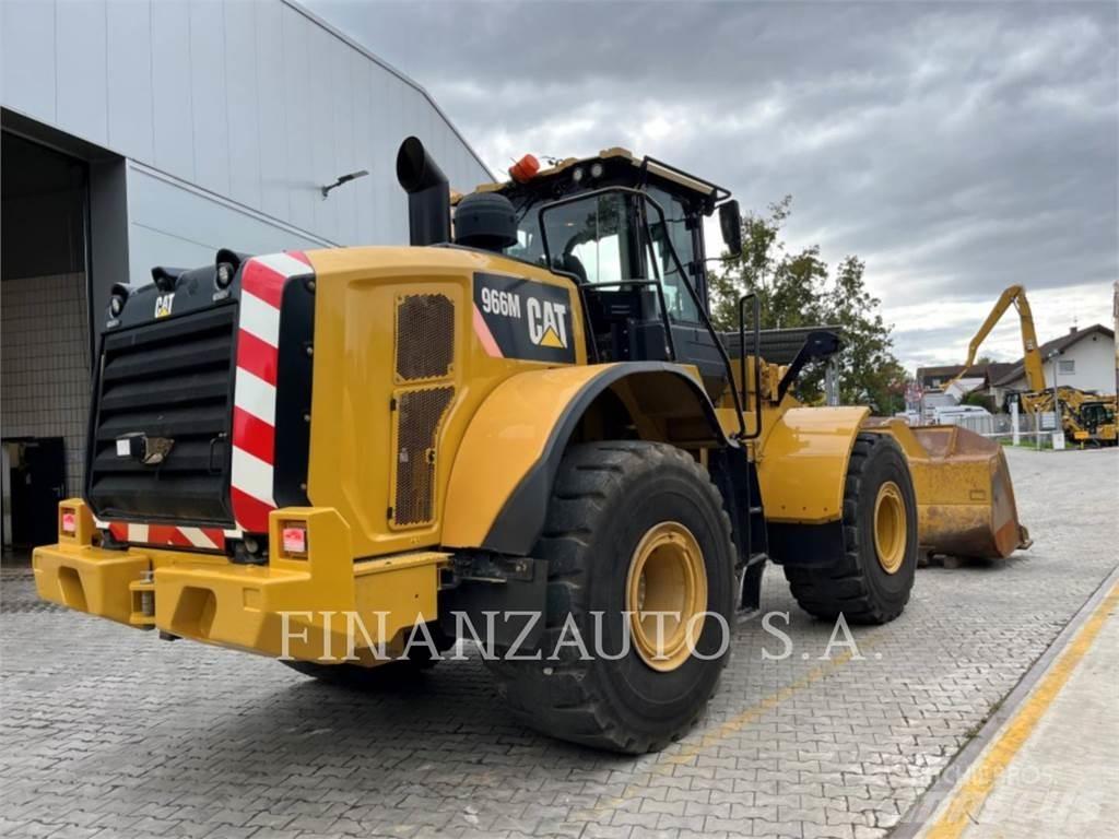 CAT 966M لوادر بعجل
