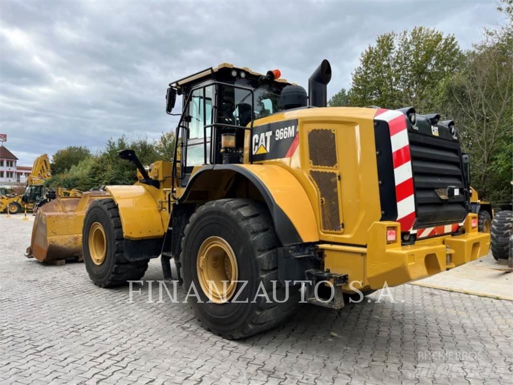 CAT 966M لوادر بعجل