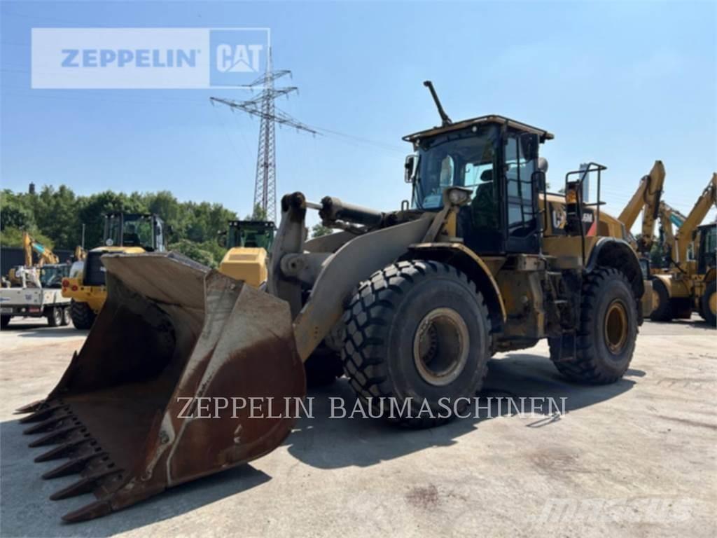CAT 966M لوادر بعجل