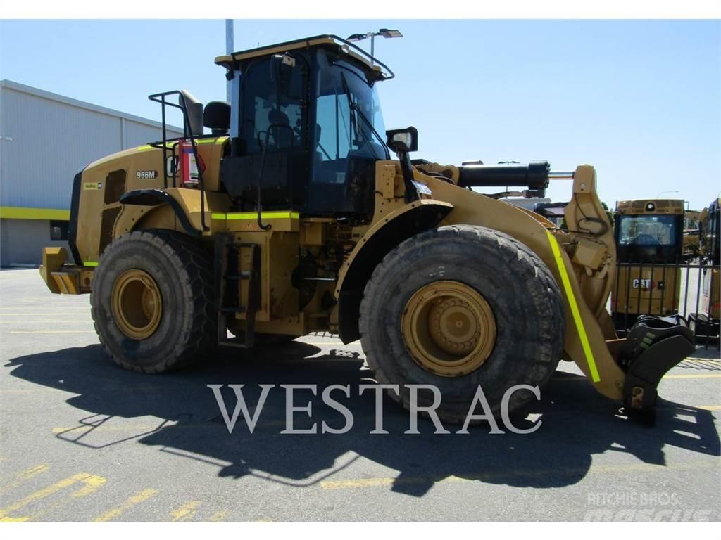 CAT 966M لوادر بعجل