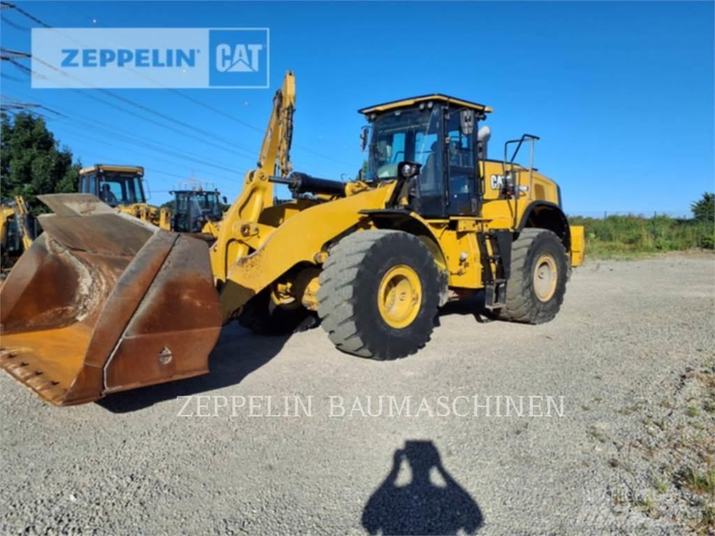 CAT 966M لوادر بعجل