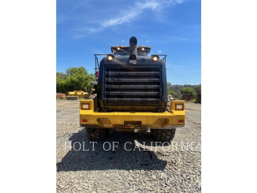 CAT 966M لوادر بعجل
