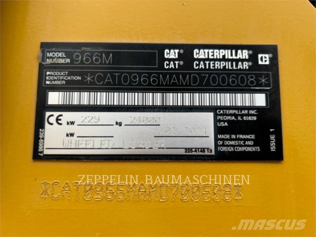 CAT 966M لوادر بعجل