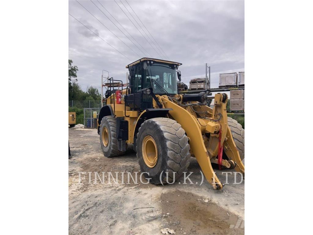 CAT 966M لوادر بعجل