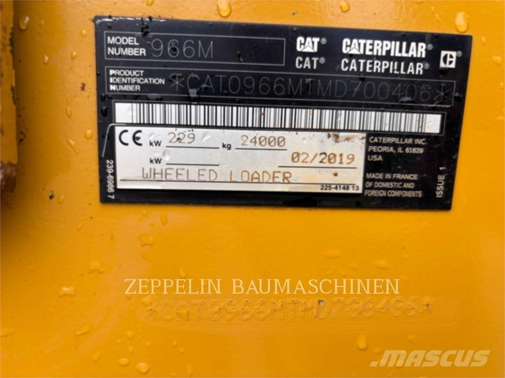 CAT 966M لوادر بعجل