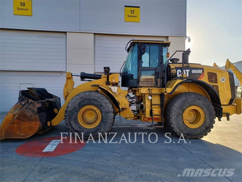 CAT 966M لوادر بعجل