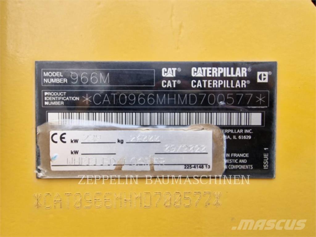 CAT 966M لوادر بعجل