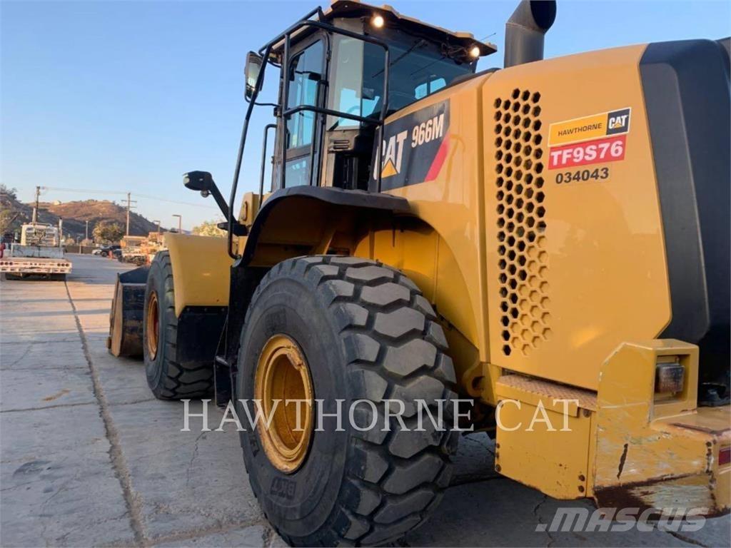 CAT 966M لوادر بعجل