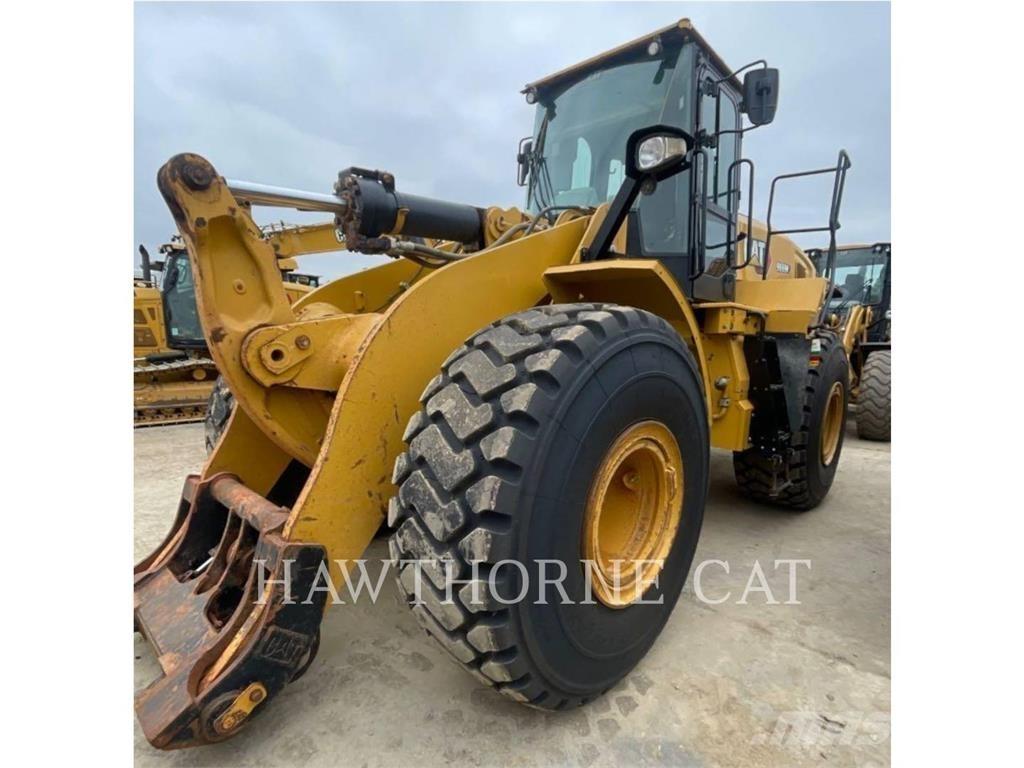 CAT 966M لوادر بعجل