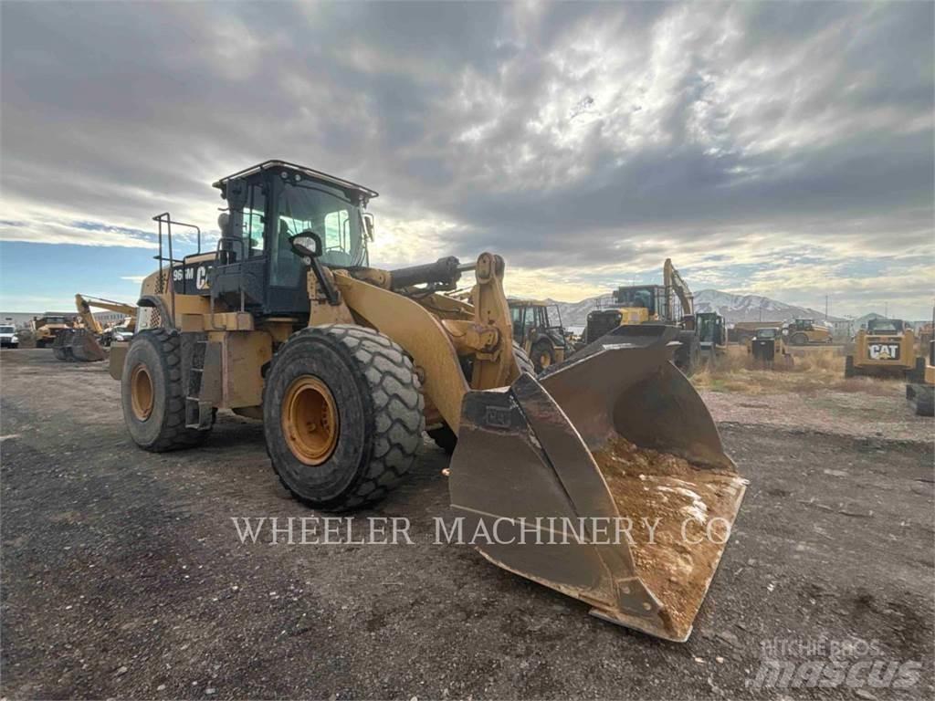 CAT 966M QC 3V لوادر بعجل