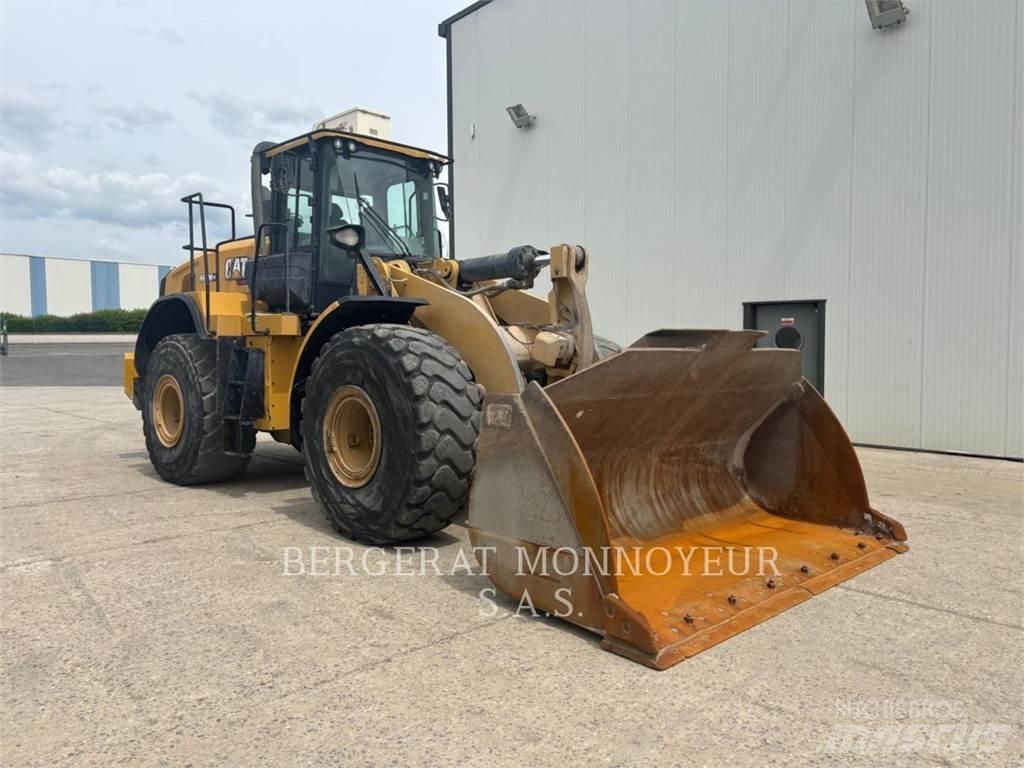 CAT 966M XE لوادر بعجل