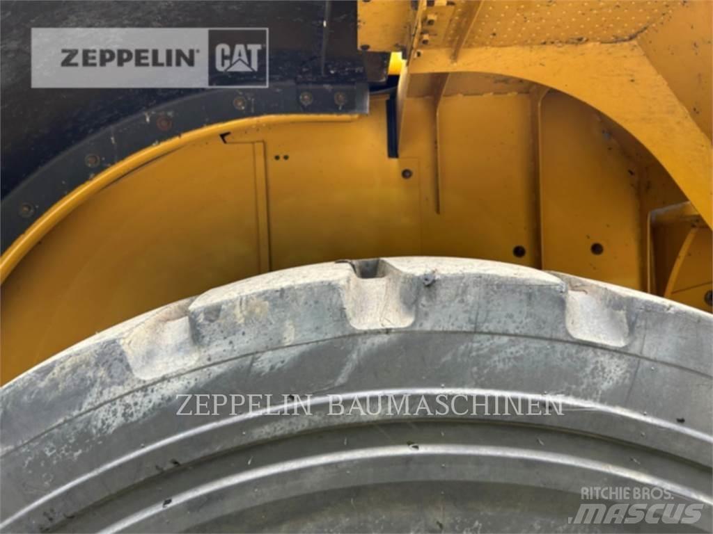 CAT 966MXE لوادر بعجل