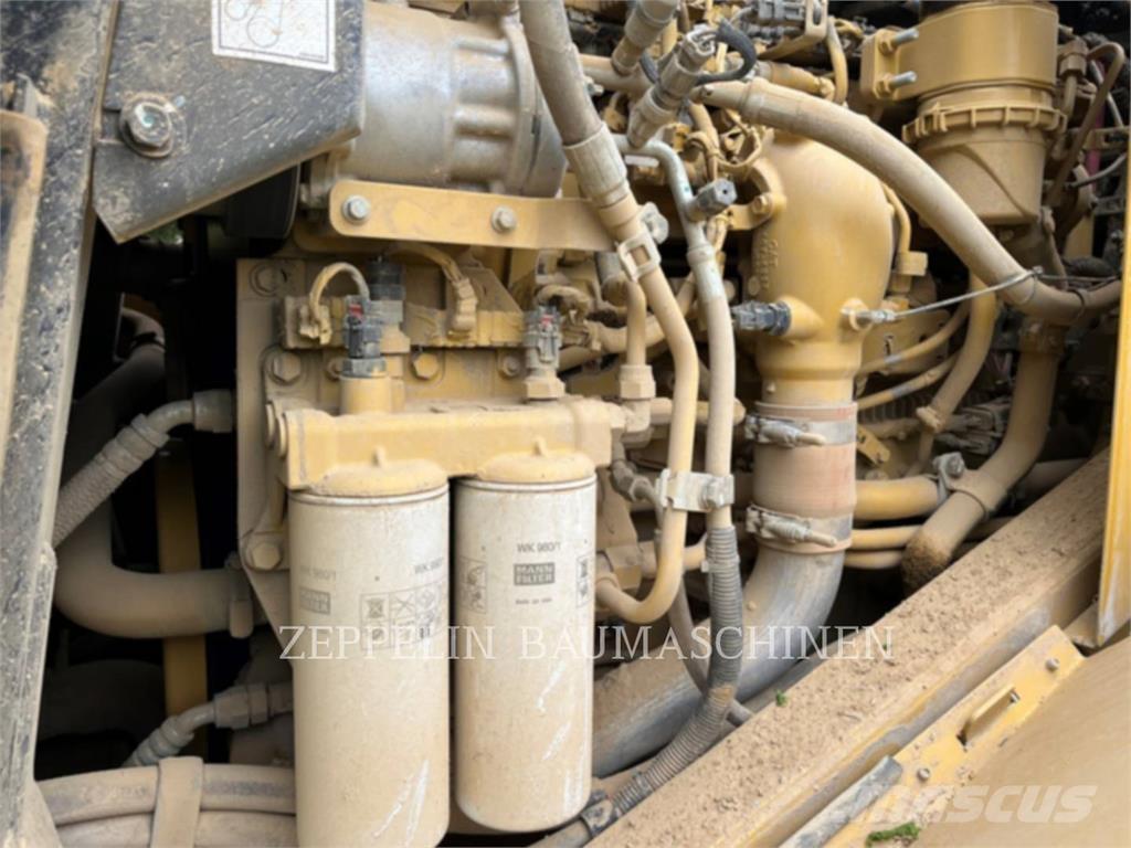 CAT 966MXE لوادر بعجل