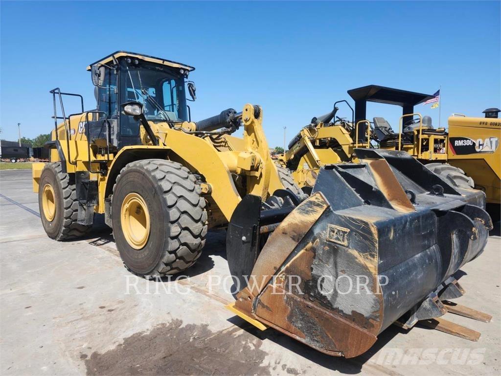 CAT 966QC لوادر بعجل
