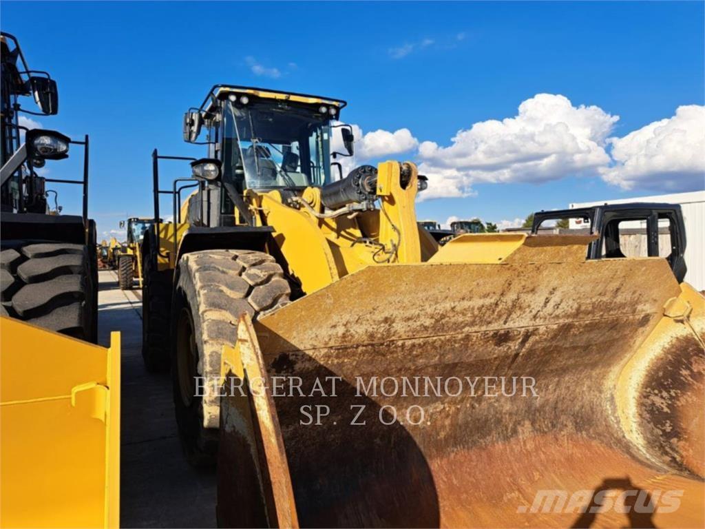 CAT 972 لوادر بعجل