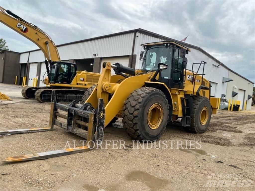 CAT 972-14 لوادر بعجل
