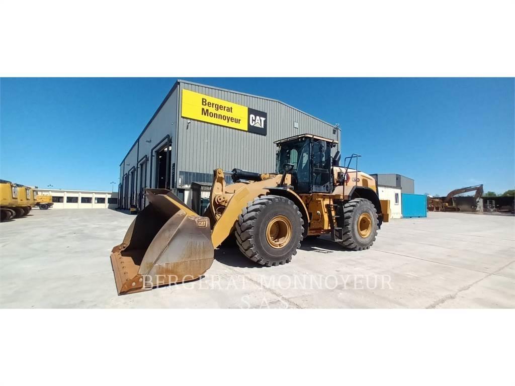 CAT 972 XE لوادر بعجل