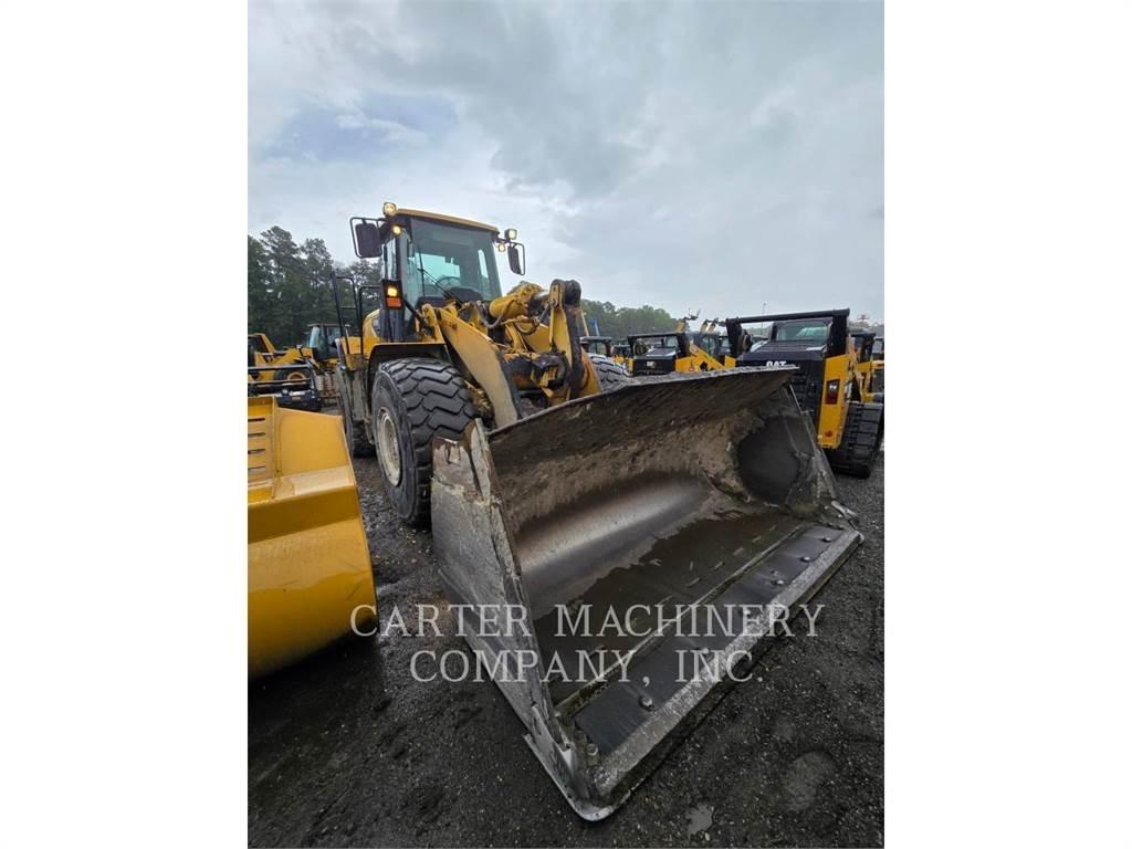 CAT 972H لوادر بعجل