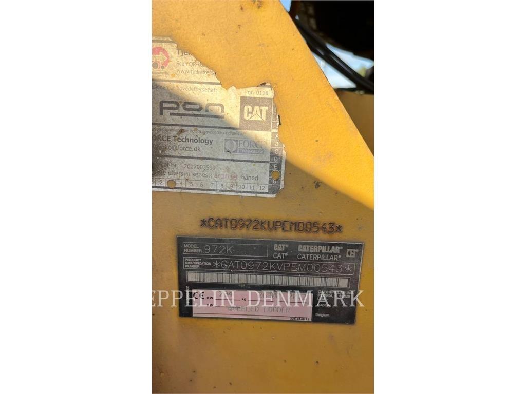 CAT 972K لوادر بعجل