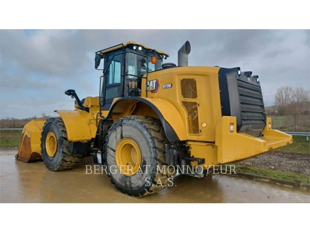 CAT 972M لوادر بعجل