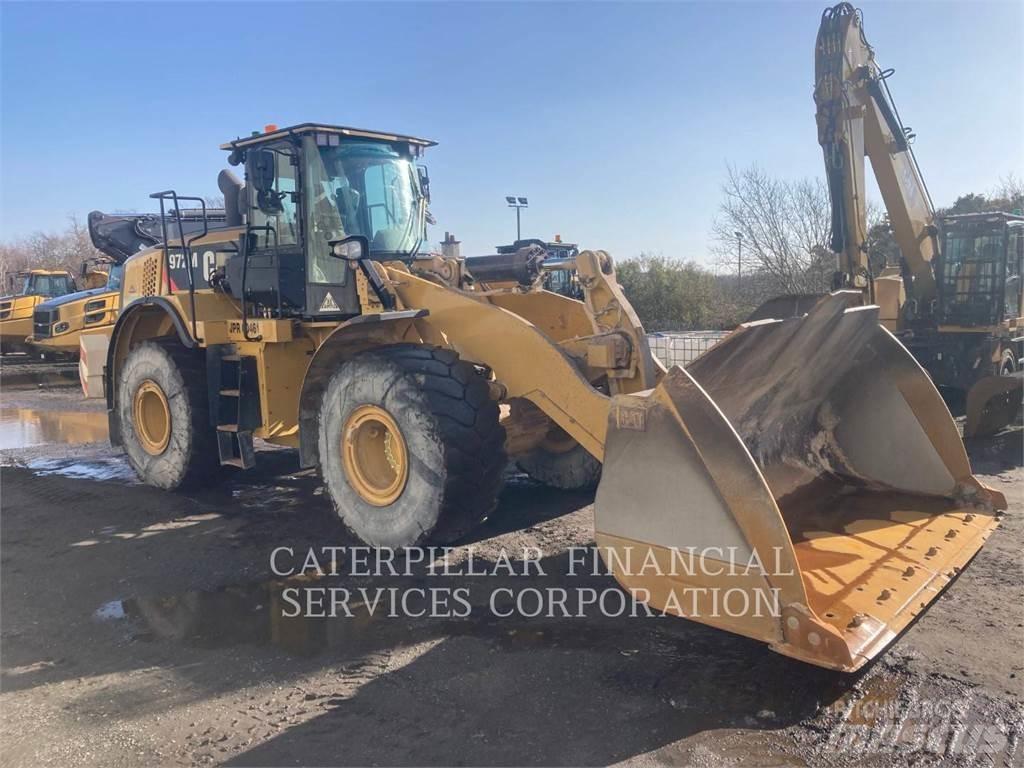 CAT 972M لوادر بعجل