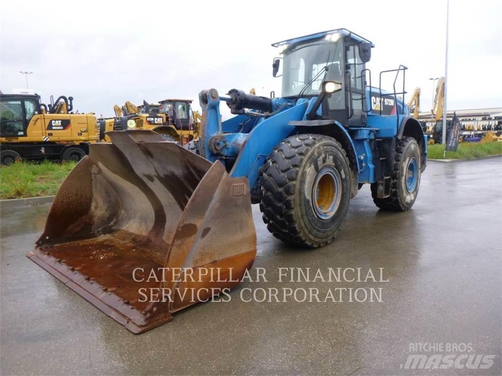 CAT 972M لوادر بعجل