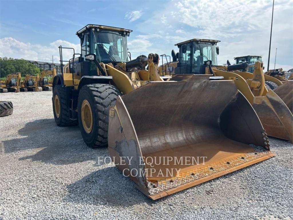 CAT 972M لوادر بعجل