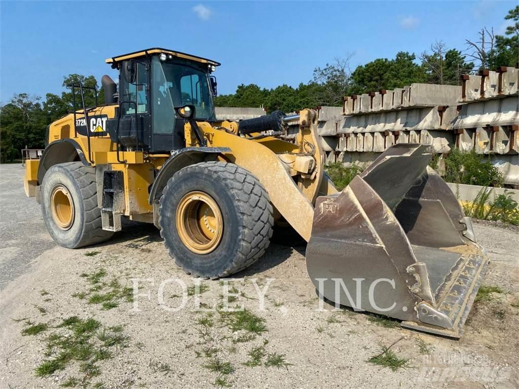 CAT 972M لوادر بعجل