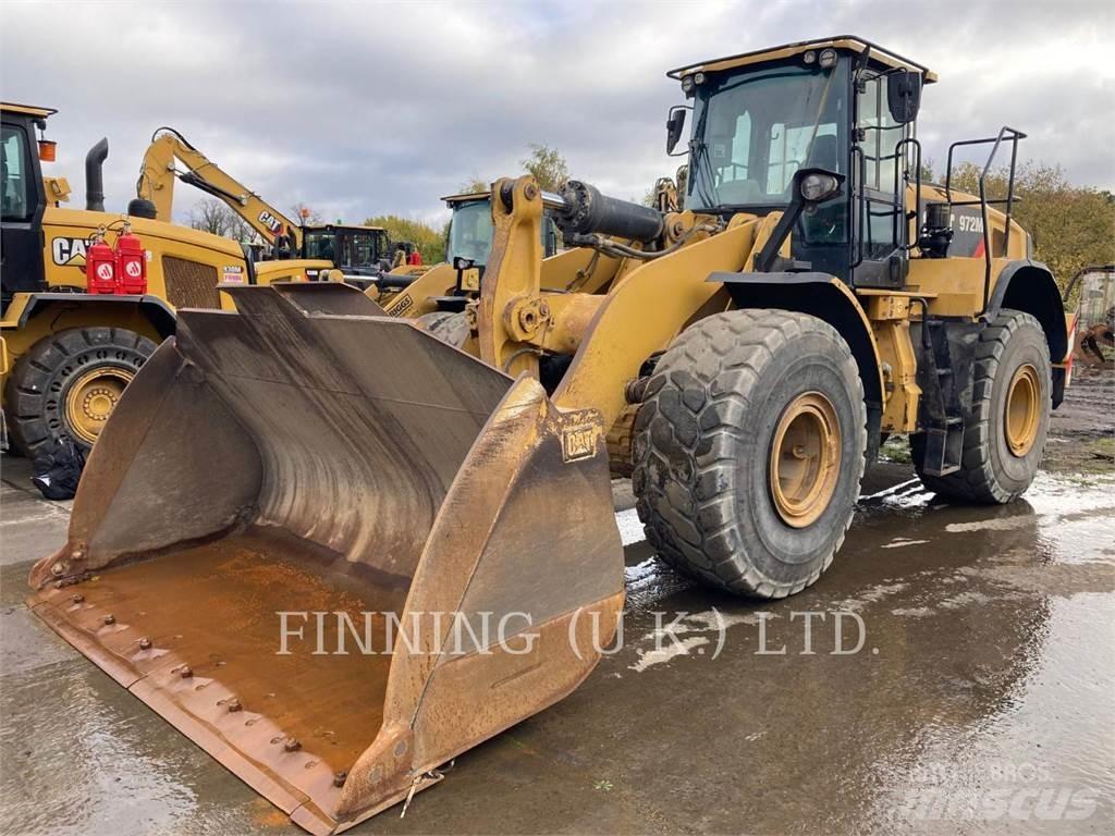 CAT 972M لوادر بعجل