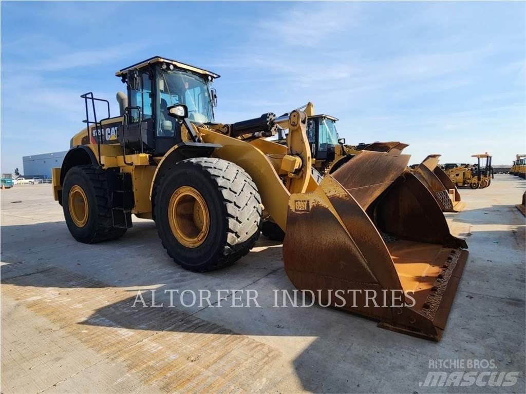 CAT 972M XE لوادر بعجل