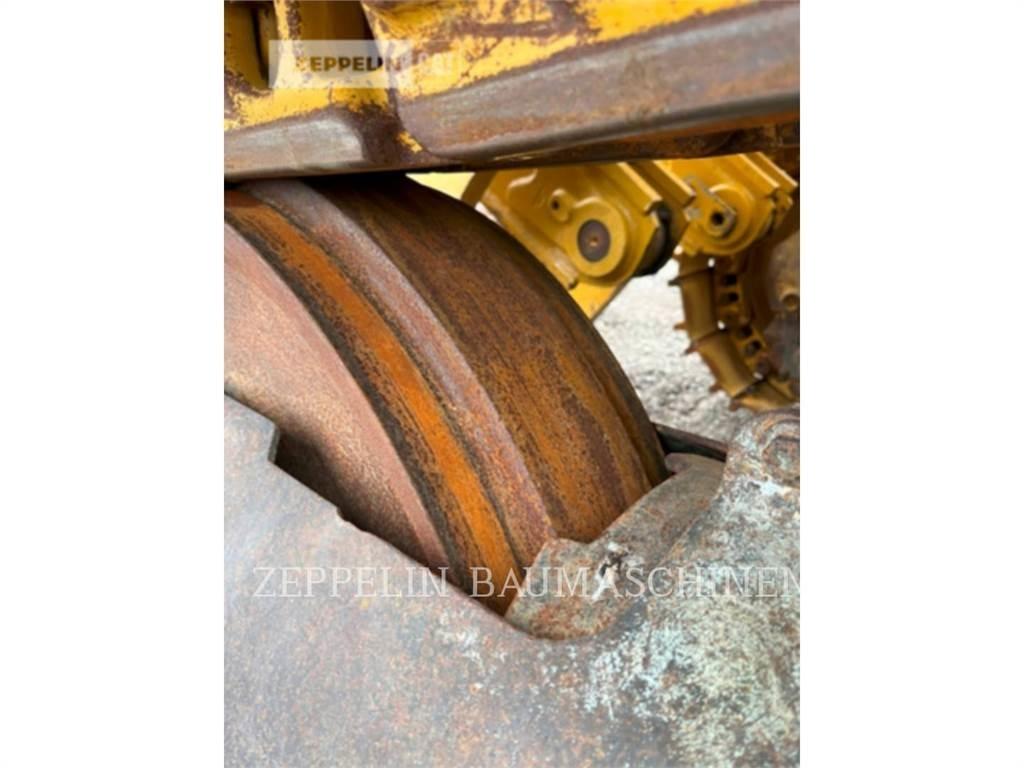 CAT 973C لوادر زحافة