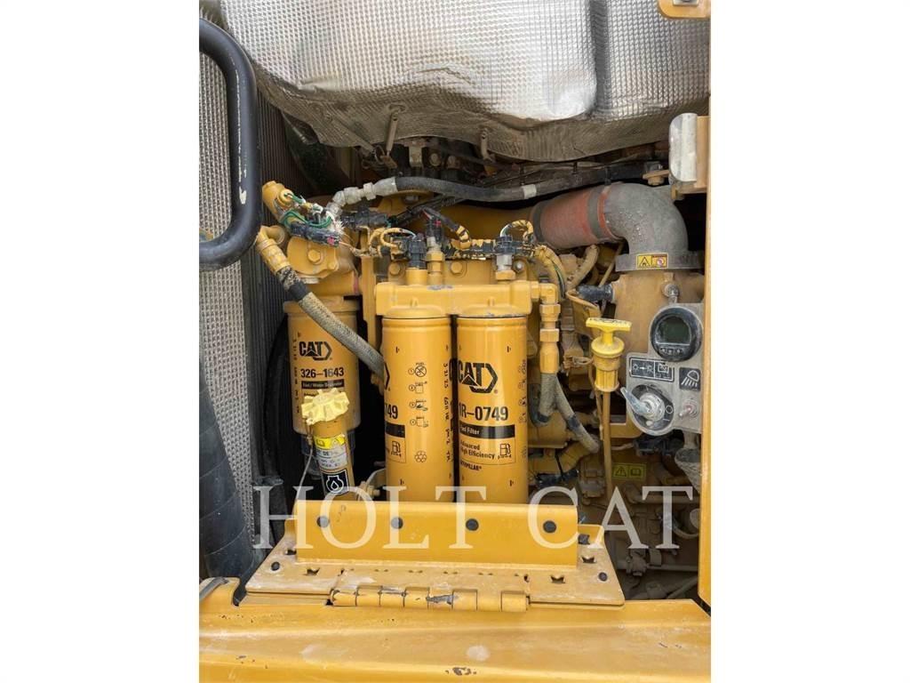 CAT 973K لوادر زحافة