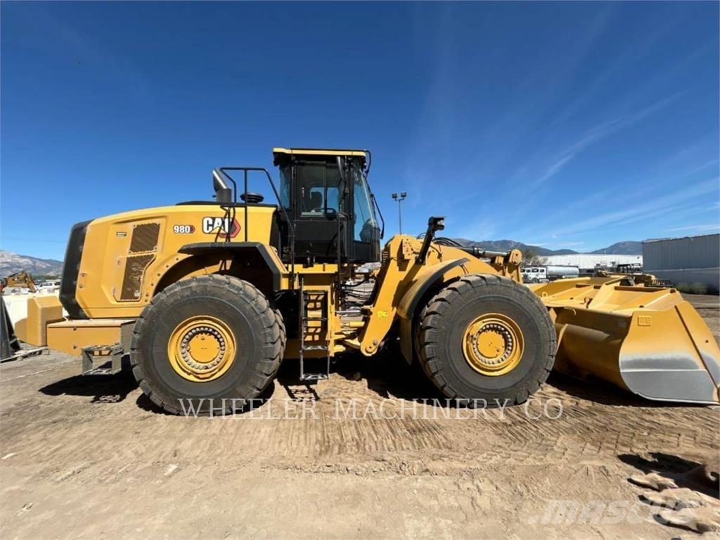 CAT 980 لوادر بعجل
