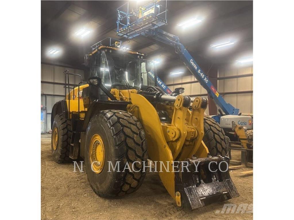 CAT 980 لوادر بعجل