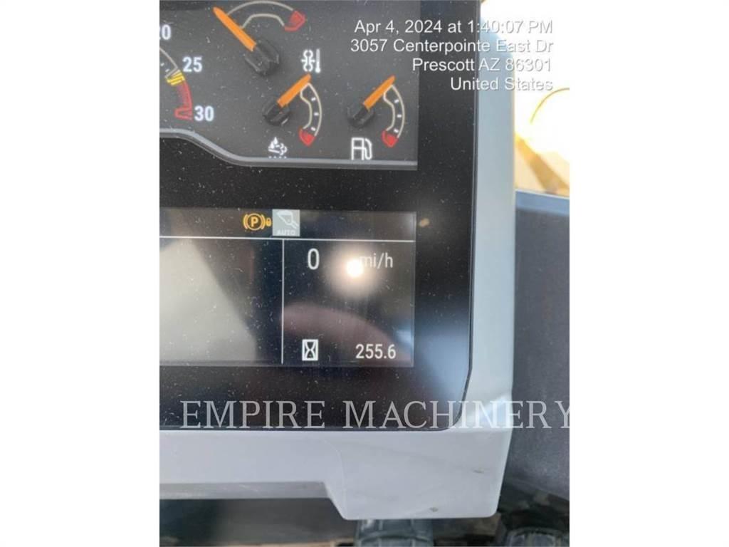 CAT 980-14 لوادر بعجل