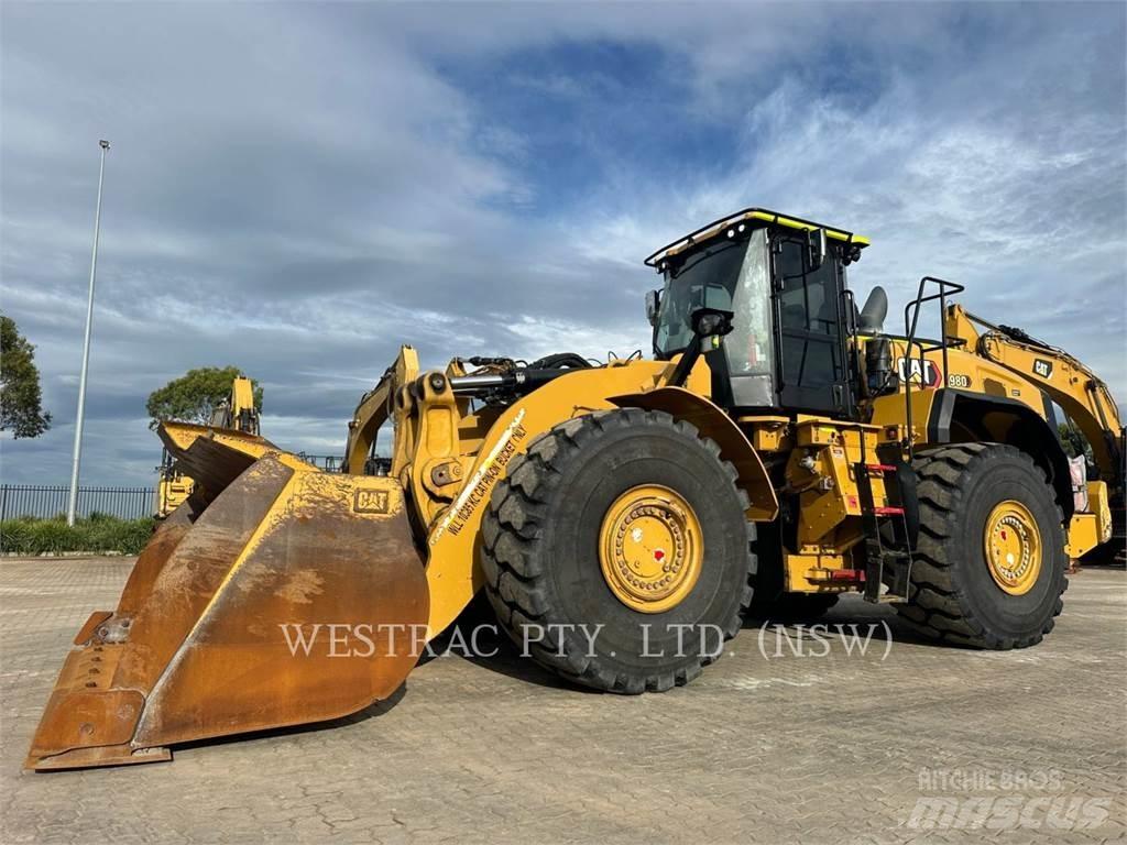 CAT 980-14 لوادر بعجل