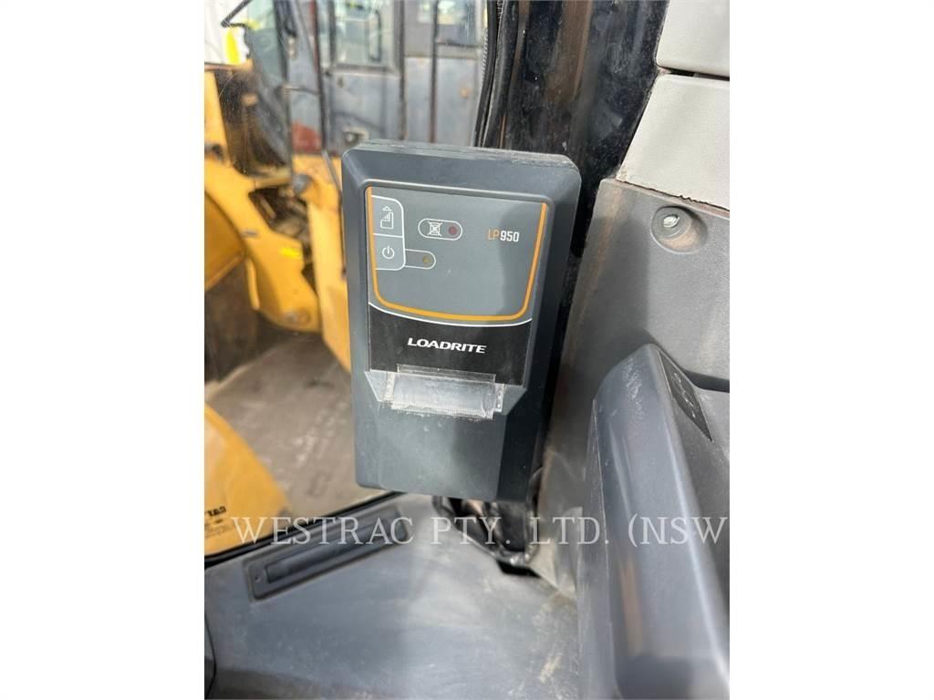 CAT 980-14 لوادر بعجل