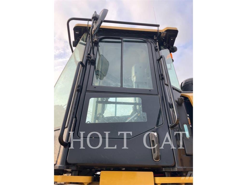 CAT 980 XE لوادر بعجل
